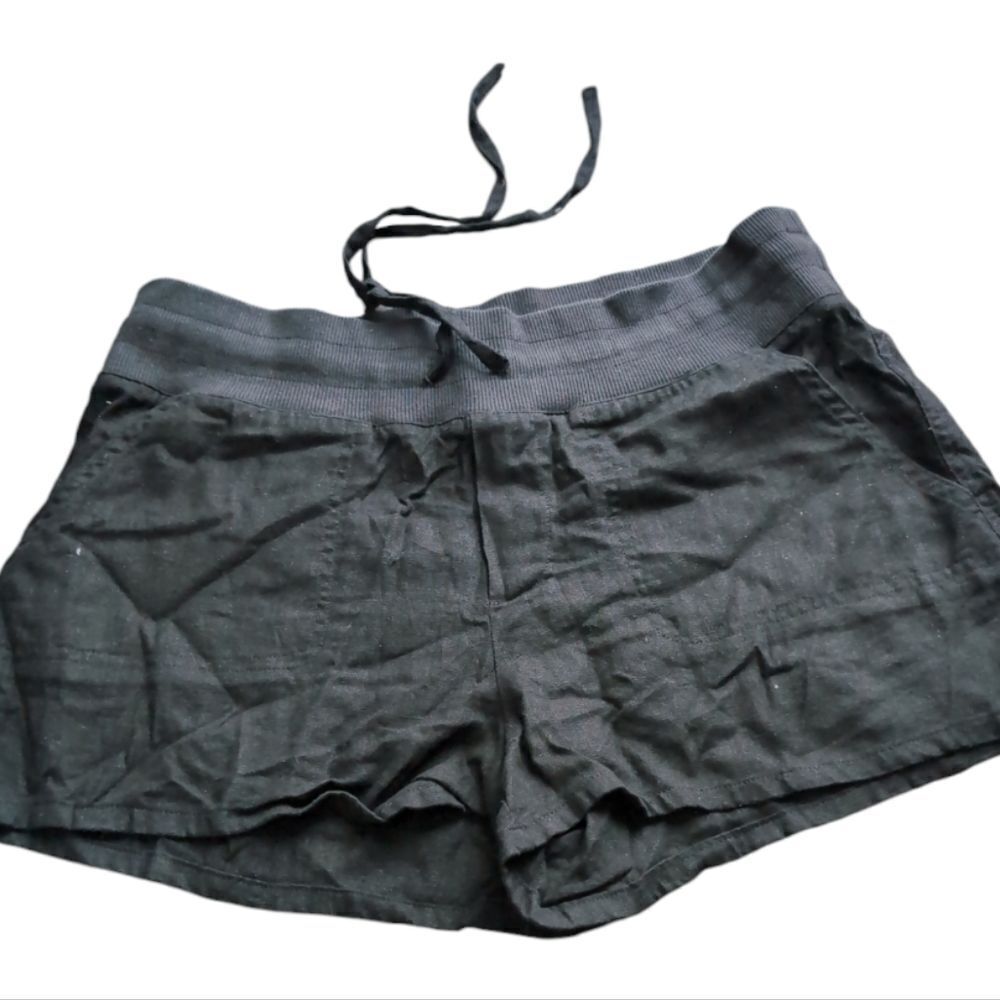 Black linen shorts size L